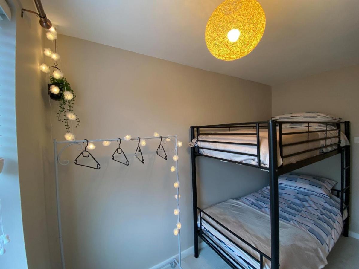 Luxurious 3 Bedroom House With Permit Parking Норвич Экстерьер фото